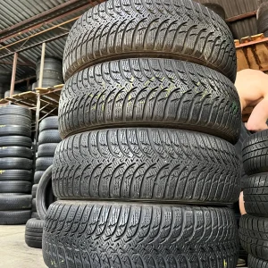 Комплект зимових шин 205/65/15 Kumho