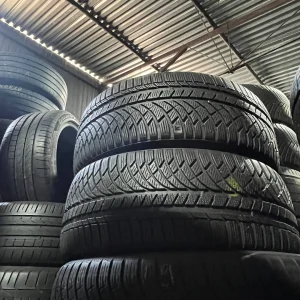 Пара зимових шин 245/45/19 Kumho