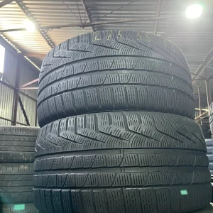 Пара зимових шин 275/35/19 Pirelli