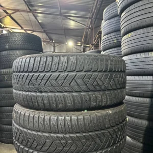 Пара зимових шин 245/40/19 Pirelli