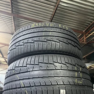 Пара зимових шин 255/40/19 Nokian