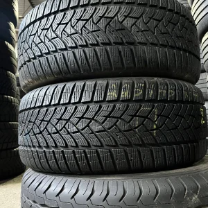 Пара зимових шин 225/45/17 Dunlop