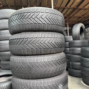 Комплект зимових шин 205/55/16 Michelin