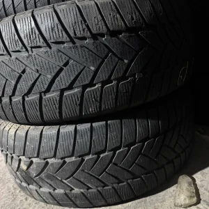 Пара зимових шин 275/55/19 Dunlop