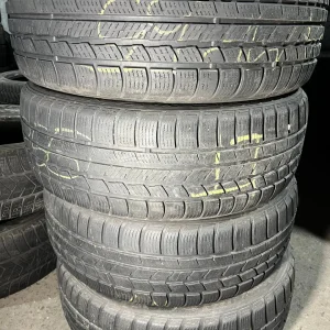 Комплект зимових шин 235/55/19 Nexen