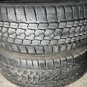 Пара зимових шин 215/65/16C Firestone