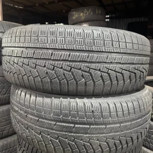 Пара зимових шин 225/60/17 Hankook