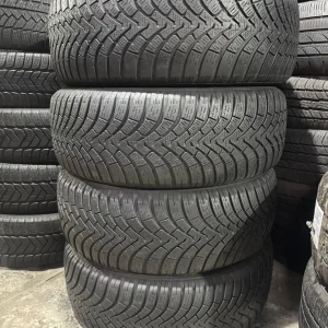 Комплект зимових шин 225/60/17 Falken