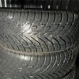 Пара зимових шин 215/70/16 Nokian
