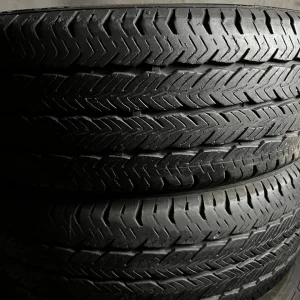 Пара зимових шин 215/65/16C Torque