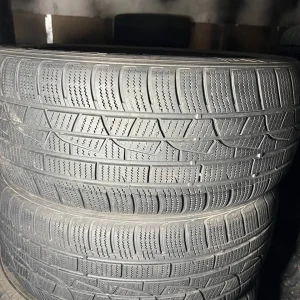 Пара зимових шин 215/55/17 Zeetex