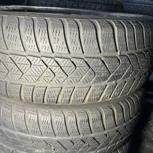 Пара зимових шин 205/60/16 Pirelli