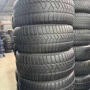Комплект зимових шин 225/40/18 Pirelli