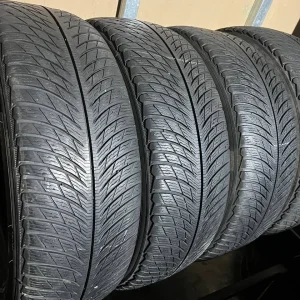 Комплект зимових шин 225/60/18 Michelin